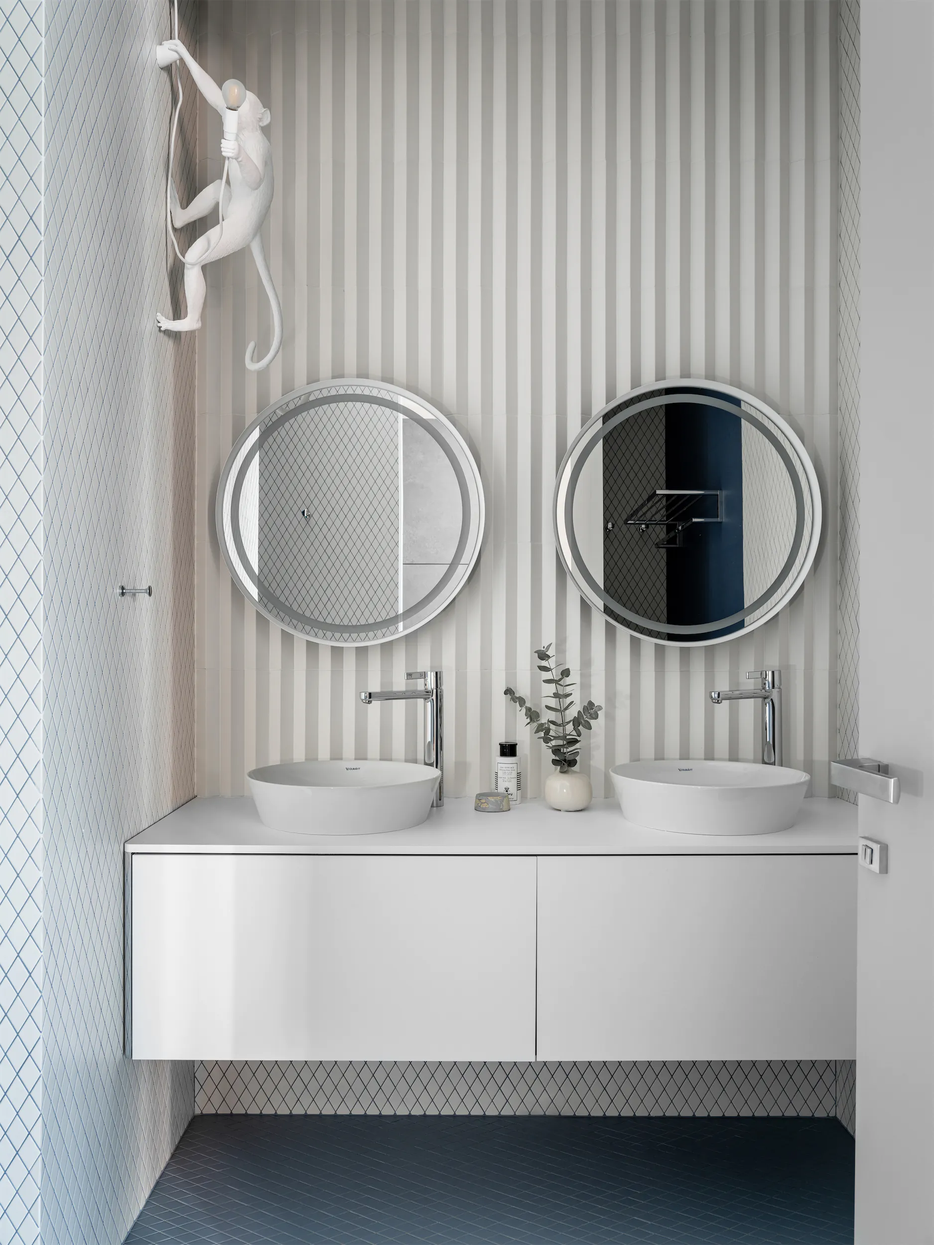 Угловая квартира 150 м² для семьи с двумя детьми 11