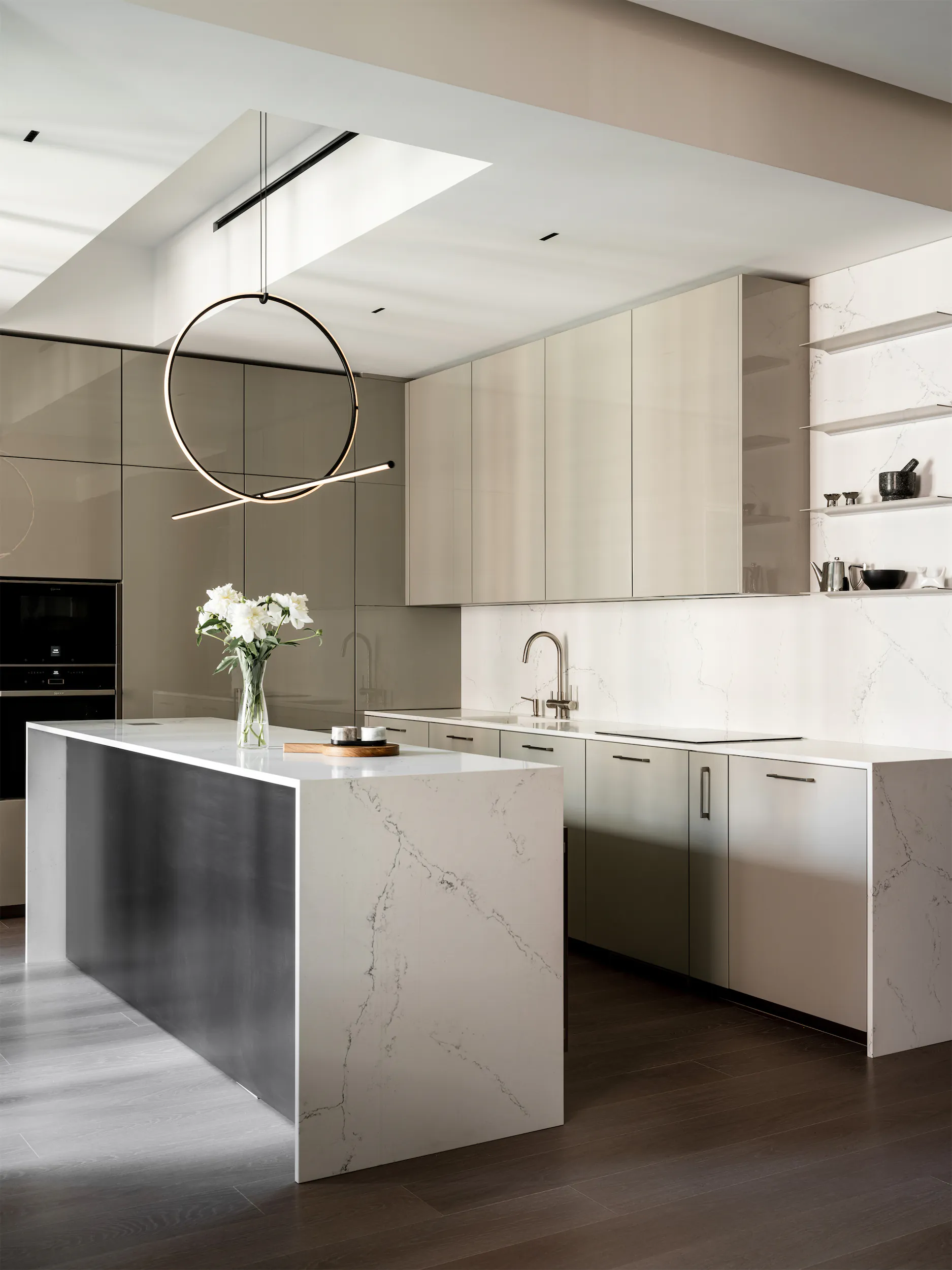 Угловая квартира 150 м² для семьи с двумя детьми